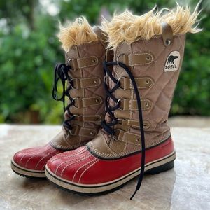 Sorel Joan of Arctic winter boots
